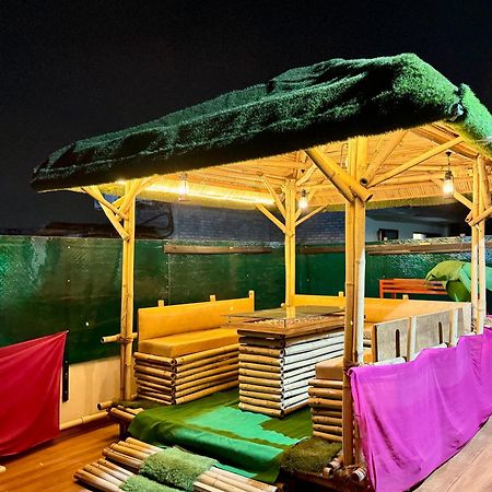 Golden Residency Hotel Ню Делхи Екстериор снимка