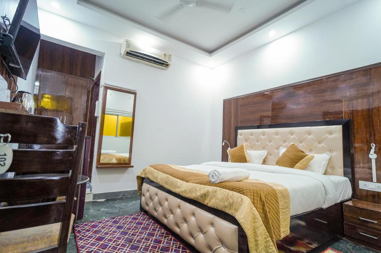 Golden Residency Hotel Ню Делхи Екстериор снимка